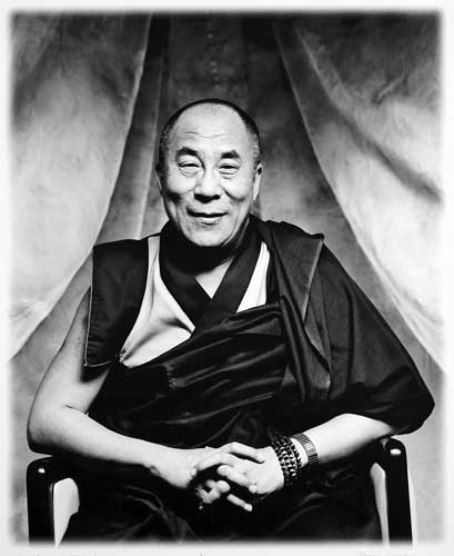 dalai lama meditating